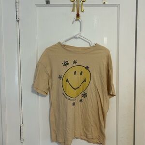 Women's Oversized American Eagle Outfitters Tan Smiley Face Tee